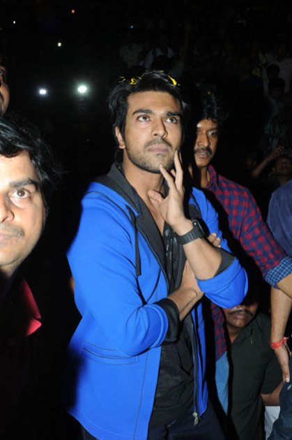 Yevadu-Trailer-Launch-at-Sandhya-70MM